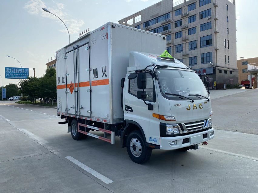 江淮藍(lán)牌22方煙花爆竹運輸車