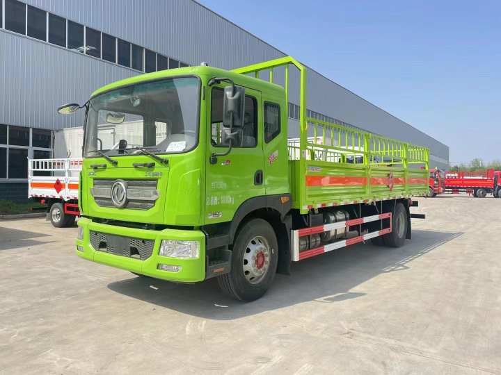 東風(fēng)6.8米氣瓶運輸車